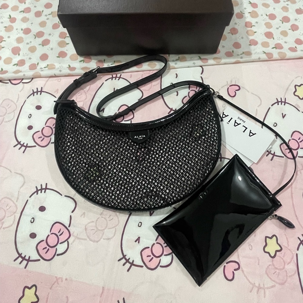 Alaïa Black Mesh Crescent Shoulder Bag with Glossy Pouch - Picture 11 of 16